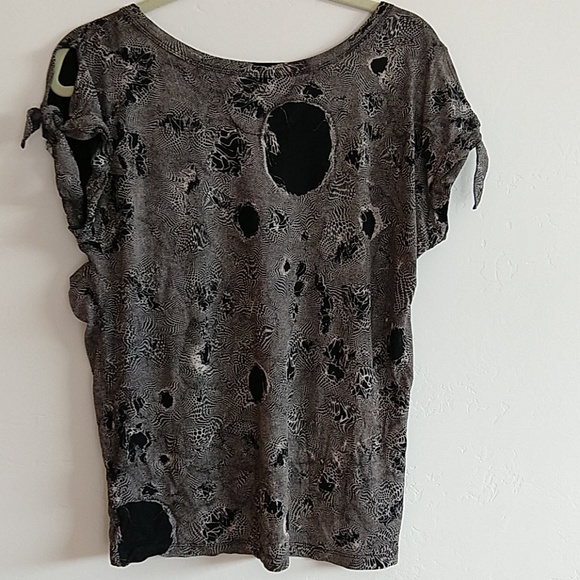 Seventy Two Changes Top - Picture 2 of 4